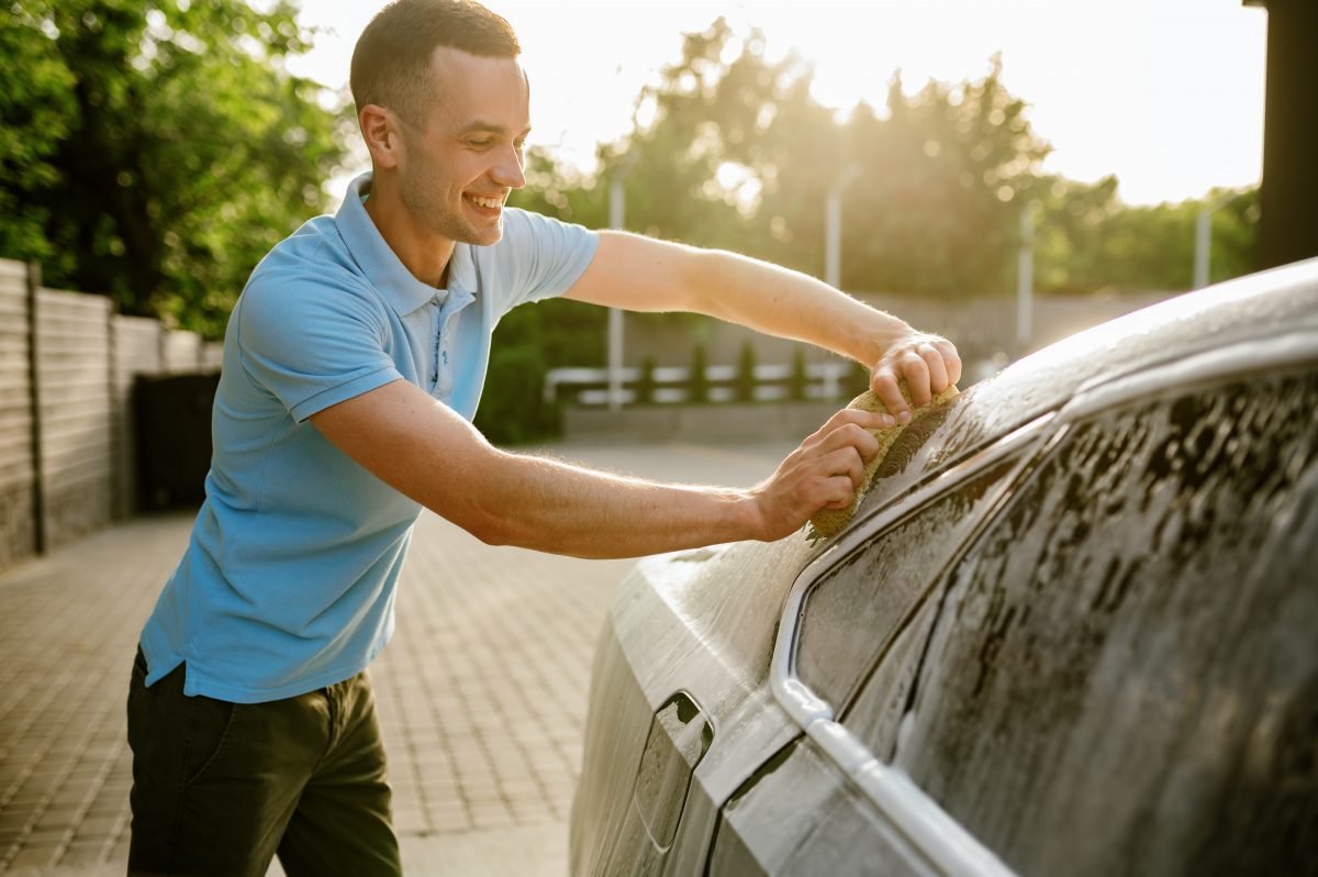 Seberapa Sering Cuci Mobil? Jangan Sampai Terlalu Jarang… atau Malah Kebanyakan